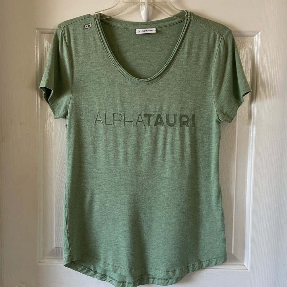 🏈Alphatauri Green Embroidered Logo Tee Sz XS